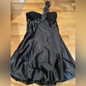 MISSES FORMAL DRESS BLACK BALLOON HEM CHRISTMAS DANCE SIZE 6